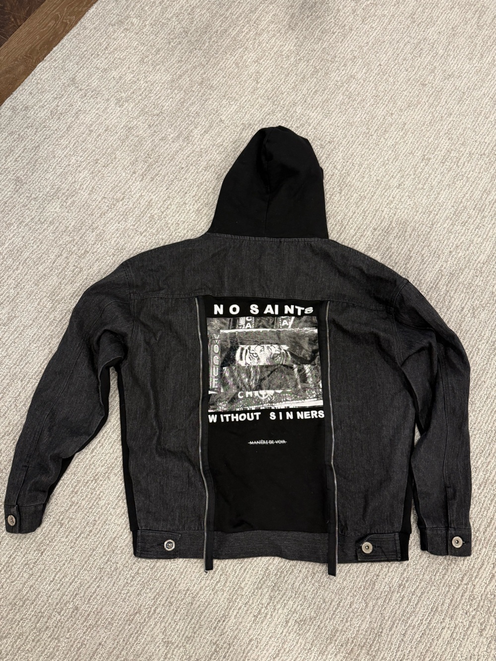 MANIERE DE VOIR Hoodie